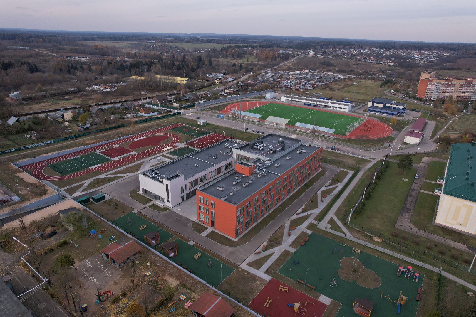 видео с коптера, школа, истра,