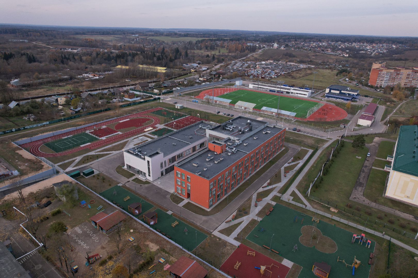 видео с коптера, школа, истра,