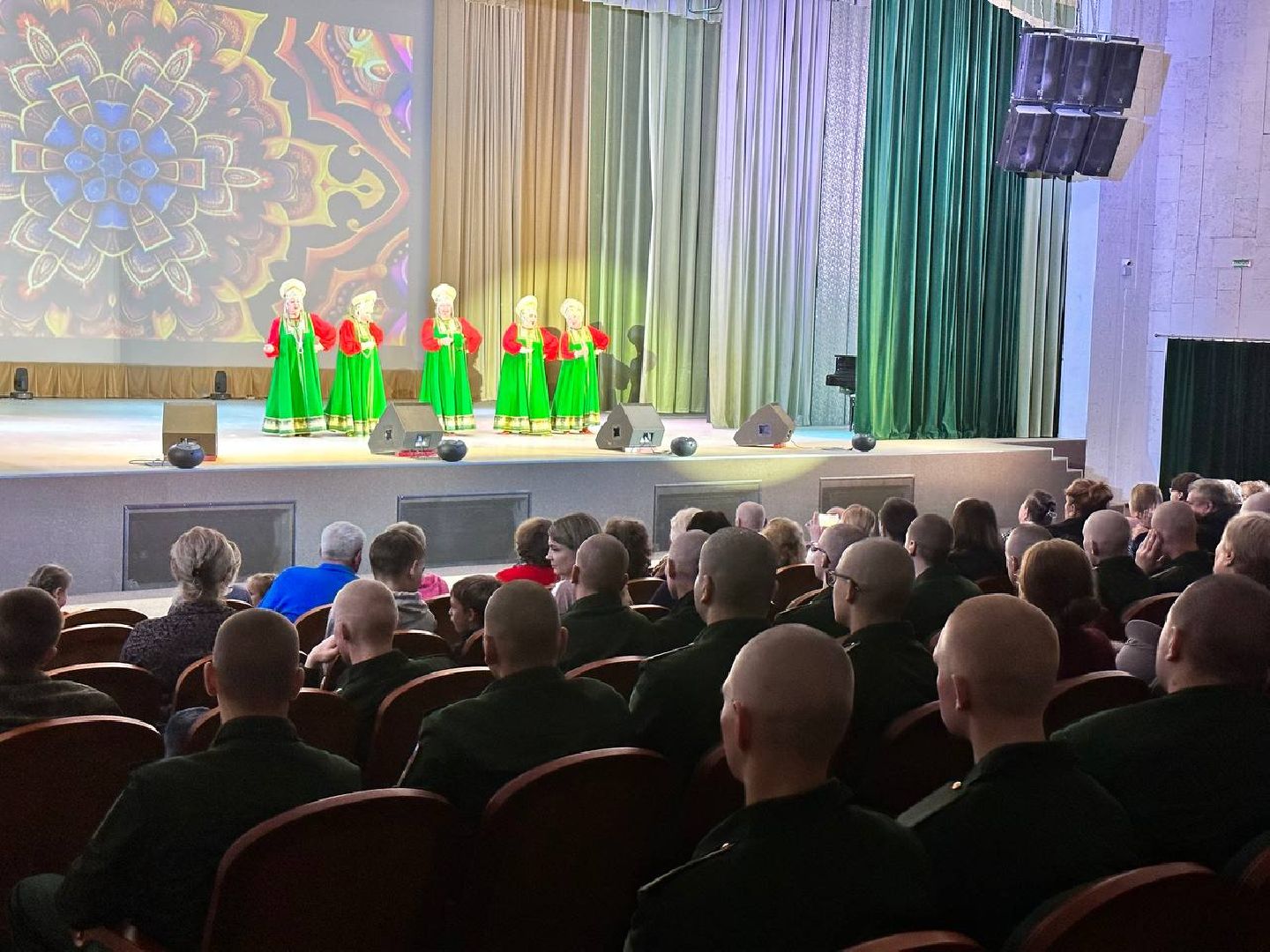 день народного единства, праздничный концерт, россия многонациональная, Наро-Фоминск,