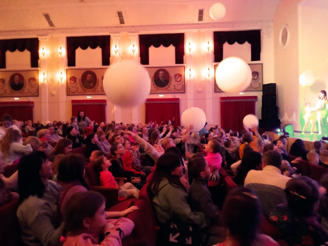 Павловский Посад, общество