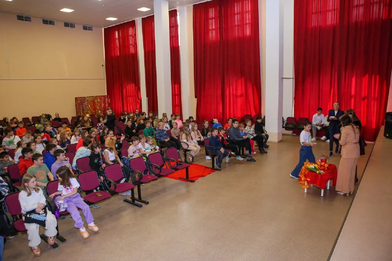 химки, школа, дети, кинотеатр, кинопоказ,