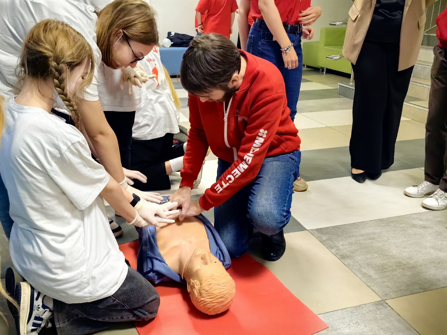 Движение первых, Чемпионат, команды, первая помощь,