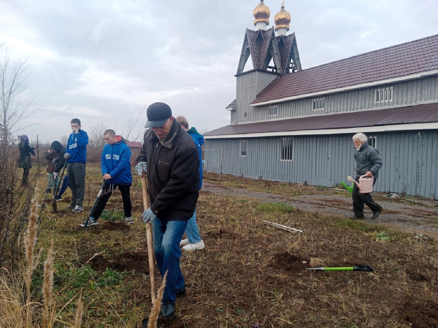 Город-сад, волонтеры, храм Вознесения Господня, тюльпаны, Пушкарева,