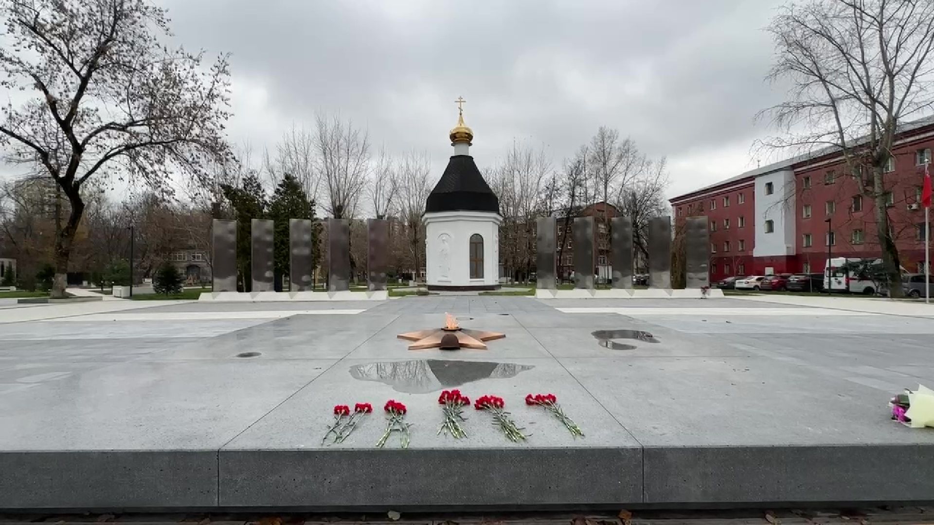 Реутов, Мемориал, Аллея славы, Вечный огонь, благоустройство, лавки,