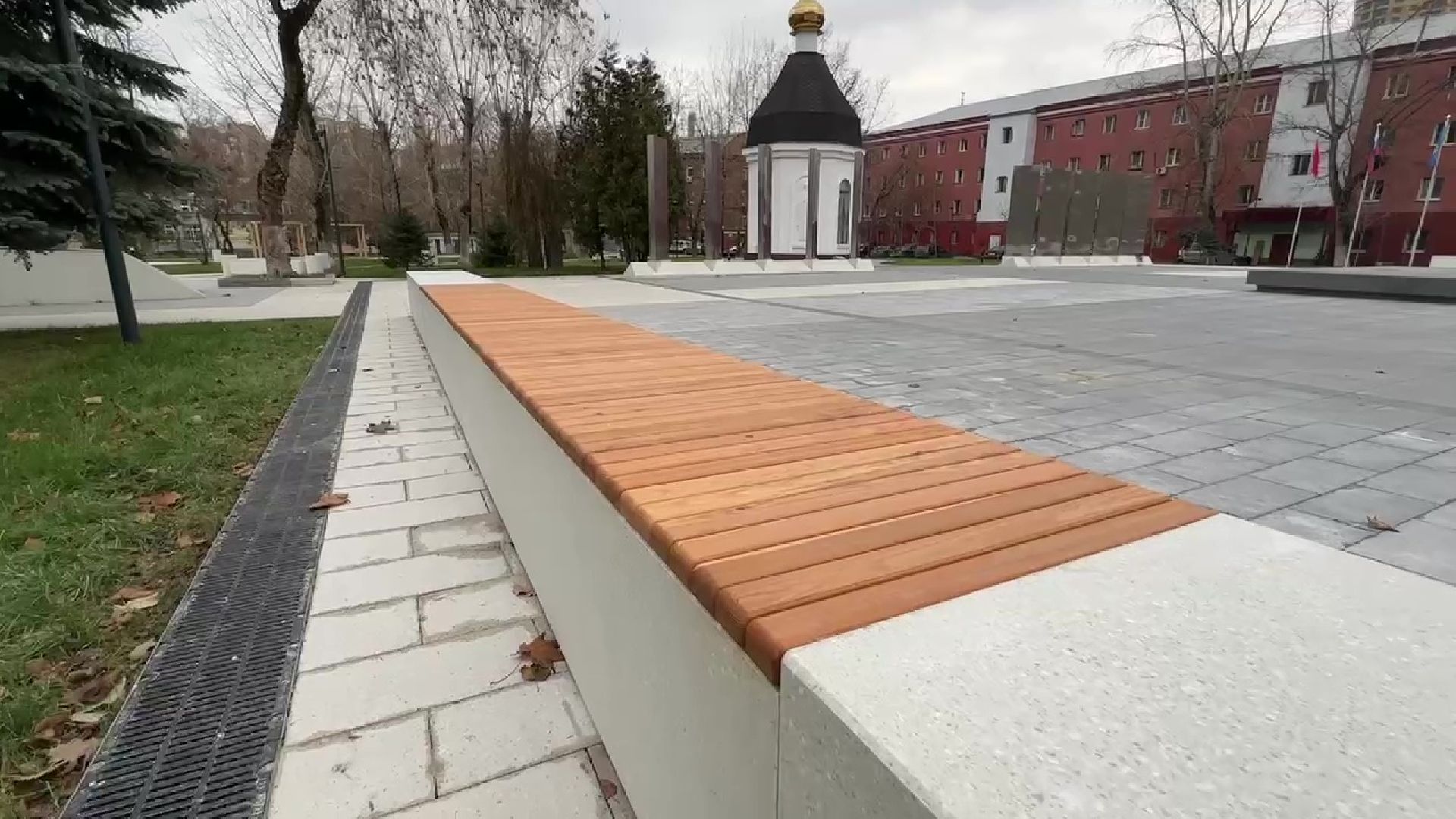 Реутов, Мемориал, Аллея славы, Вечный огонь, благоустройство, лавки,