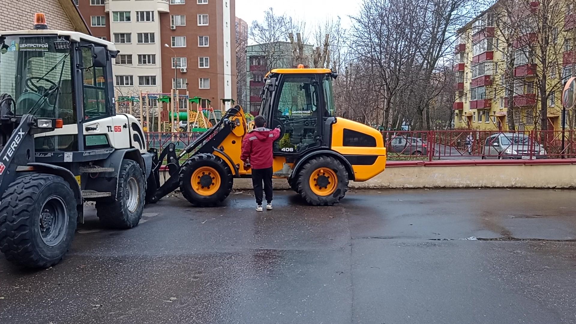 Реутов, ЖКХ, трактор, уборка снега, дворники,