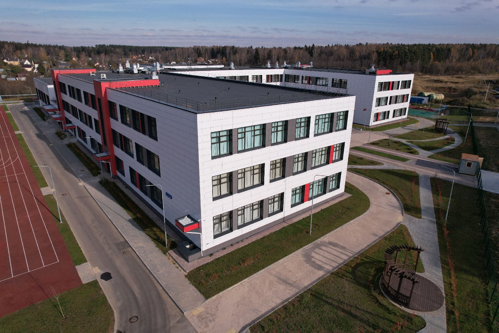 видео с коптера, истра, школа,