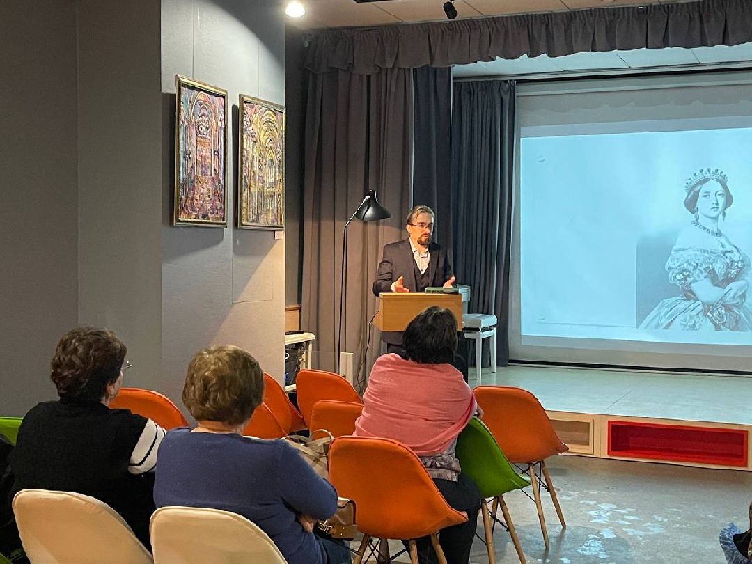 Одинцово, общество