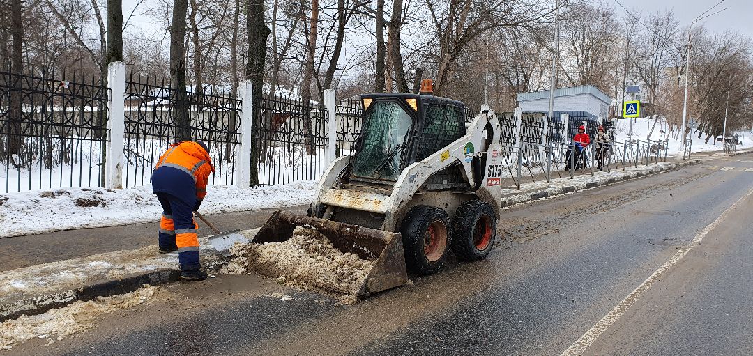 Дзержинский, уборка улиц, снегопады, коммунальная техника, ЖКХ, Подмосковье