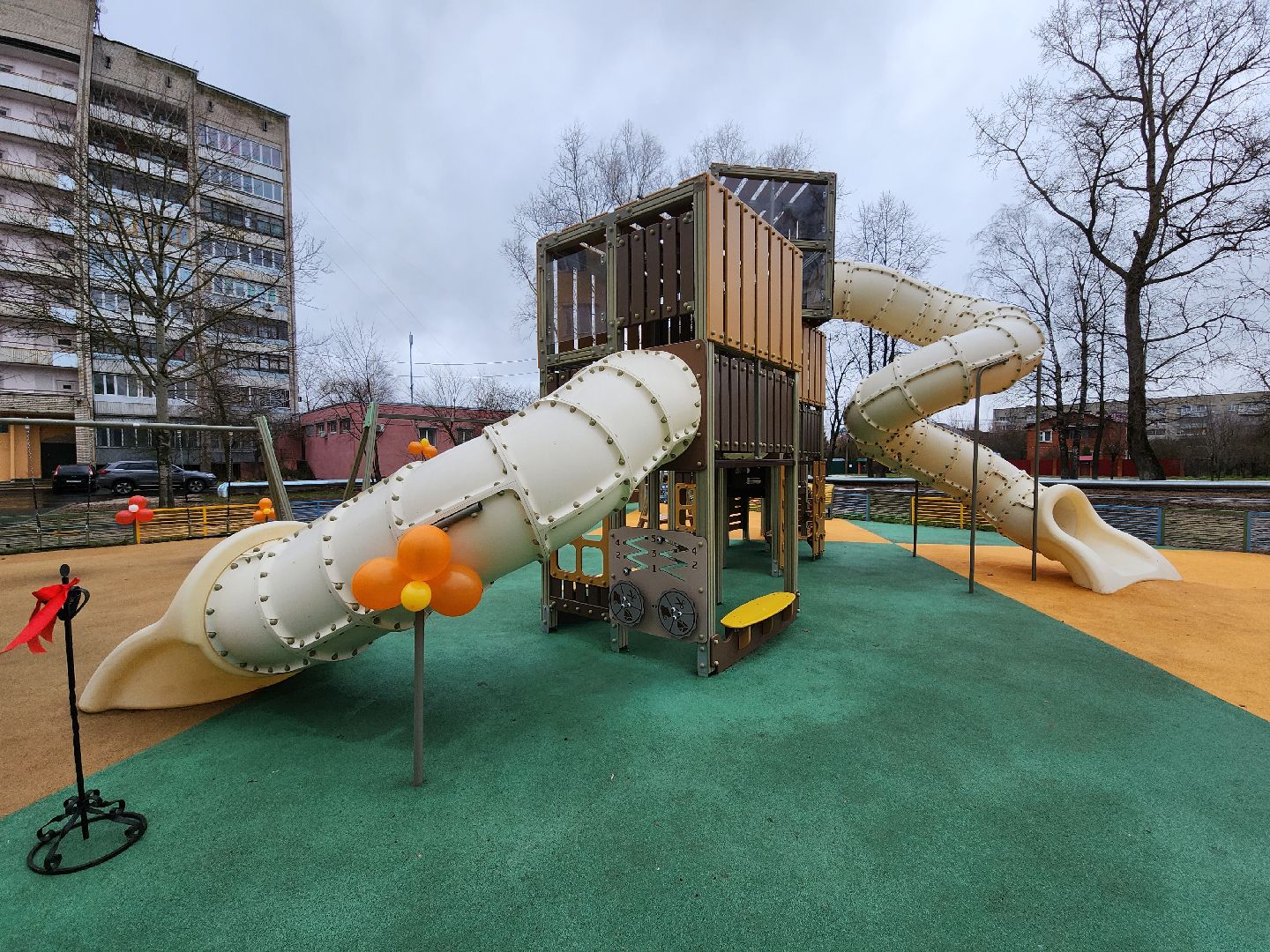 Серпухов, Подмосковье, глава серпухова, детская площадка, программа губернатора,