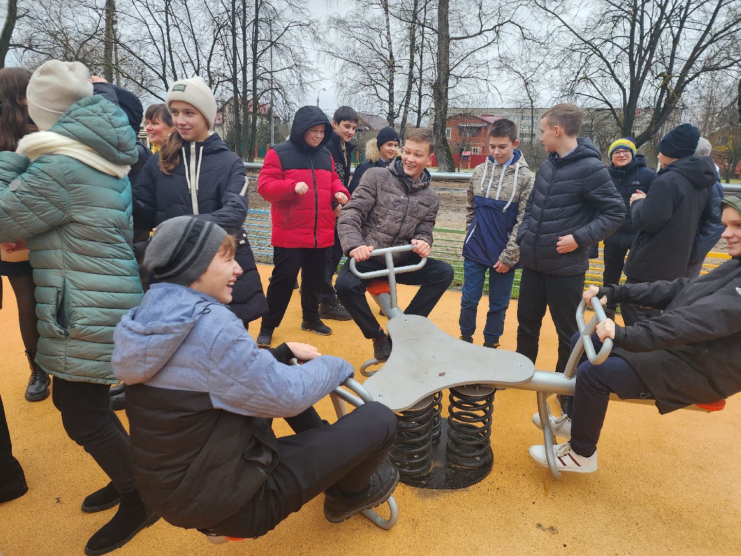 Серпухов, Подмосковье, глава серпухова, детская площадка, программа губернатора,