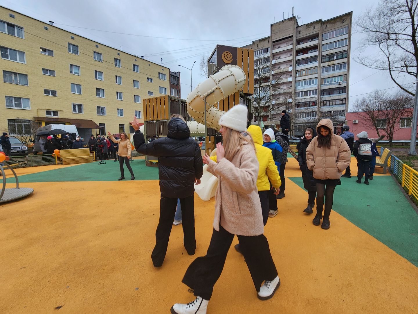 Серпухов, Подмосковье, детская площадка, программа губернатора, поселок Большевик,