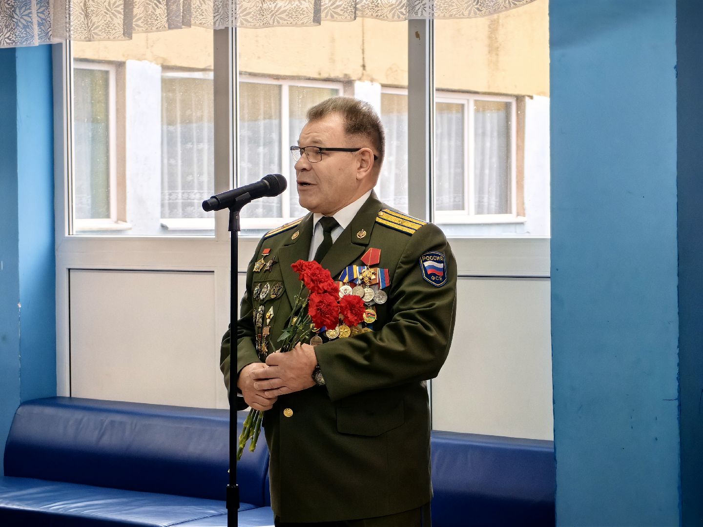 бюст, открытие, школа, отряд Альфа,