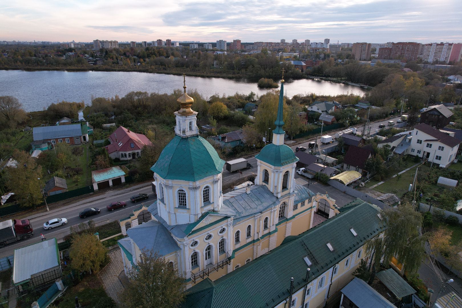 видео с коптера, лобня, церковь,