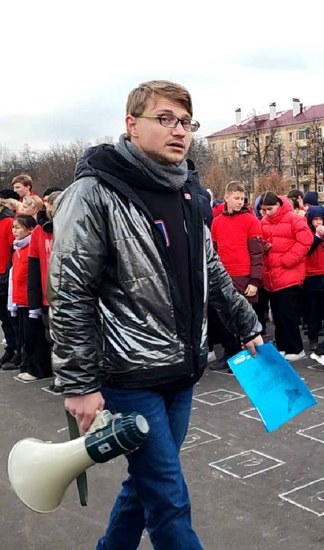 флешмоб, движение первых, акция, школьники, электросталь, история, история россии, космос,