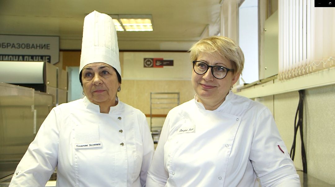 Дмитров, общество