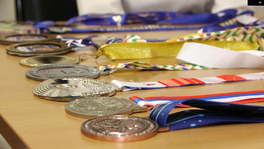 Дмитров, общество