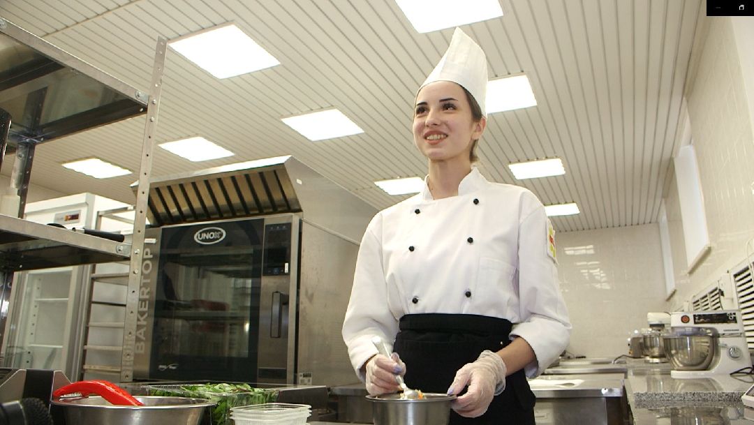 Дмитров, общество