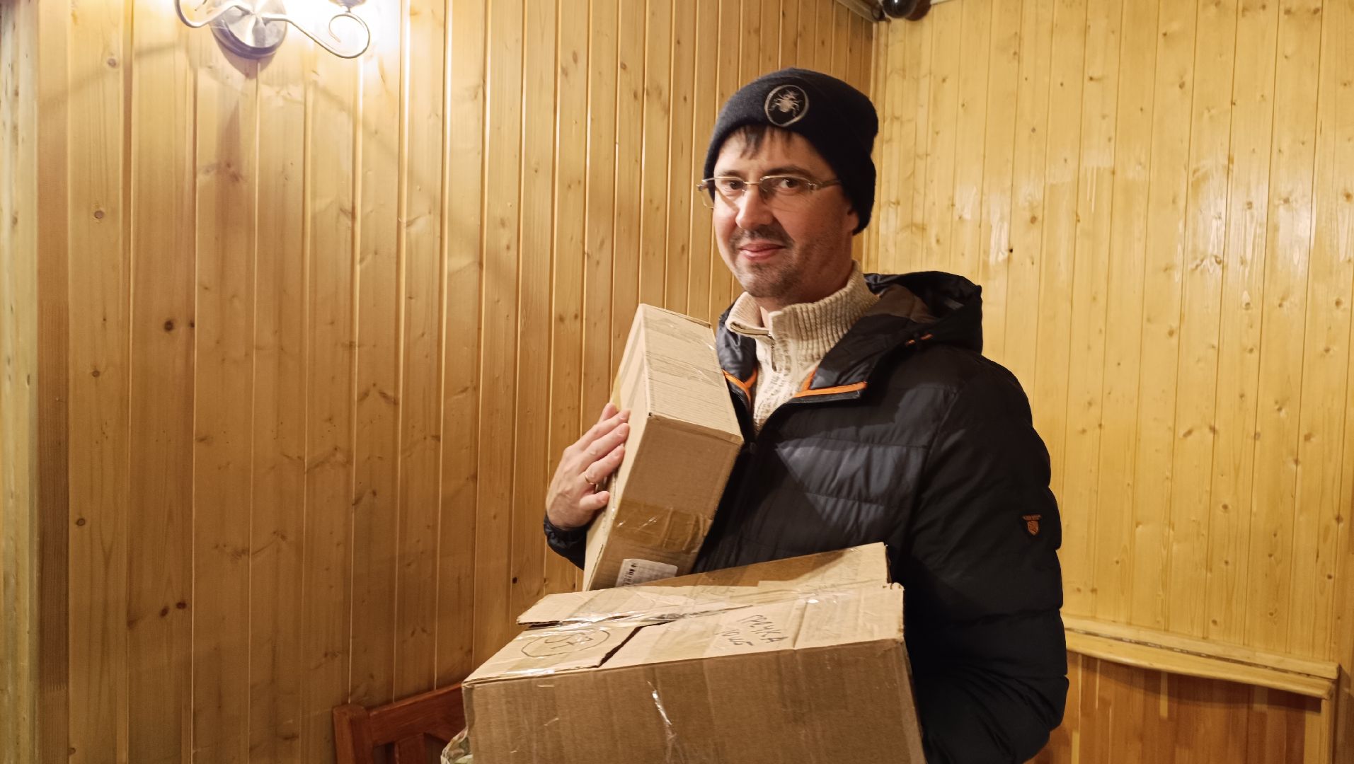 волонтеры, храм, гуманитарная помощь,