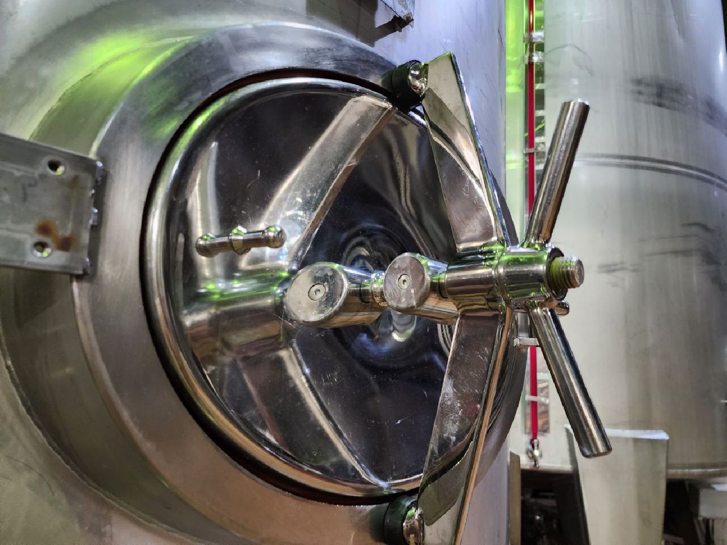 можайск, можайский городской округ, подмосковье, экономика, предприятие, рабочие места, модернизация предприятия, безалкогольные напитки, завод,