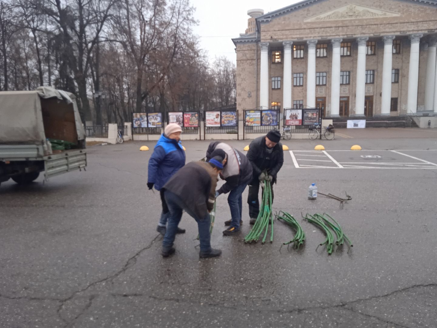 новый год, елка, площадь, МБУ Городское хозяйство,