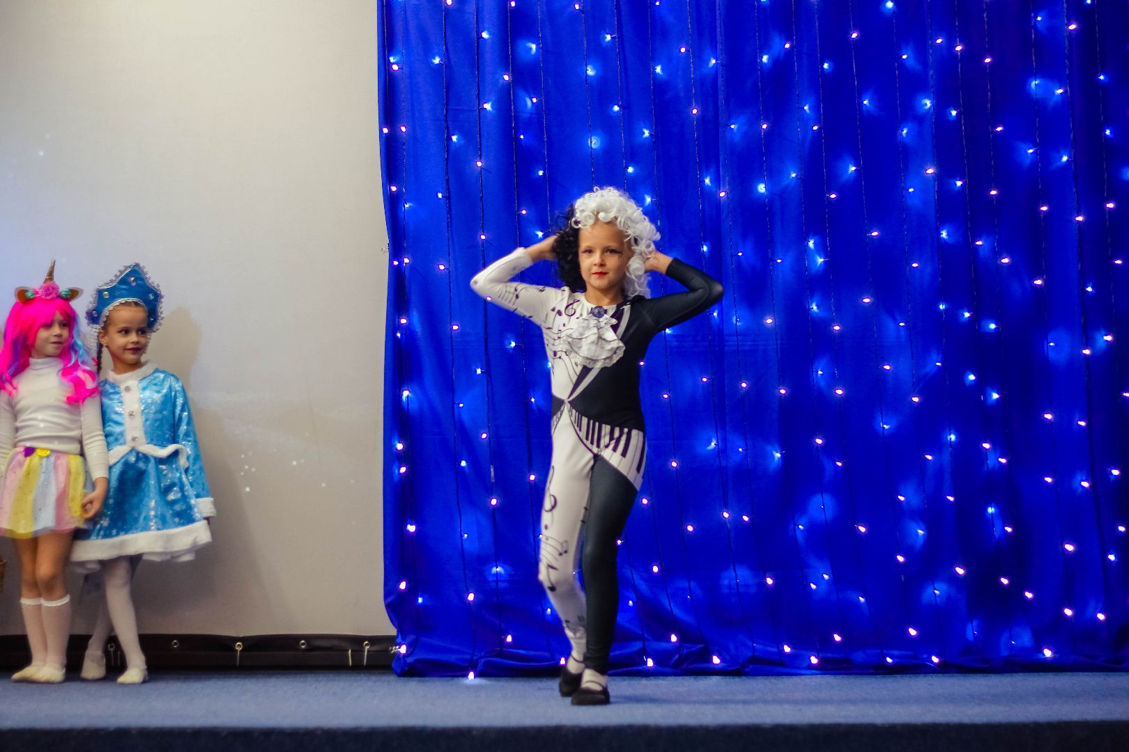 Егорьевск, ДК, Конина, Студия, Волшебница, танцы, песни, стихи, дети, Дед Мороз, Дедушка Мороз,