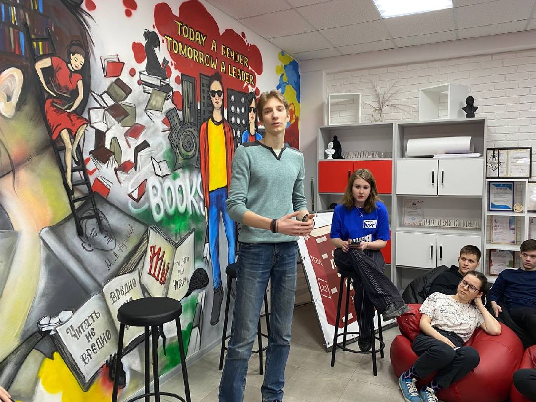 Павловский Посад, общество