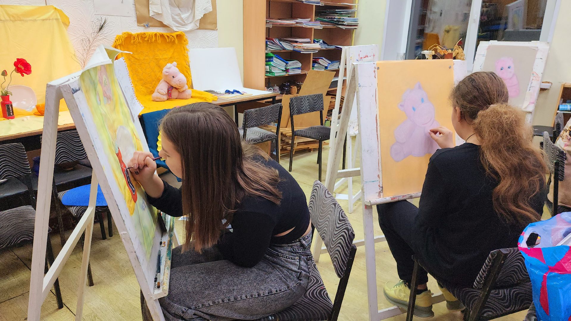 шатура, дмитровский погост, школа искусств, выставка картин, день мамы, городской округ культура, картины,