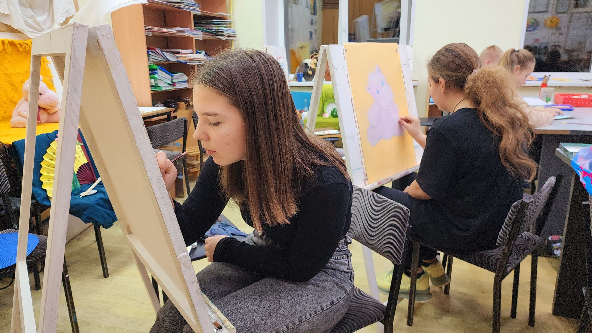 шатура, дмитровский погост, школа искусств, выставка картин, день мамы, городской округ культура, картины,