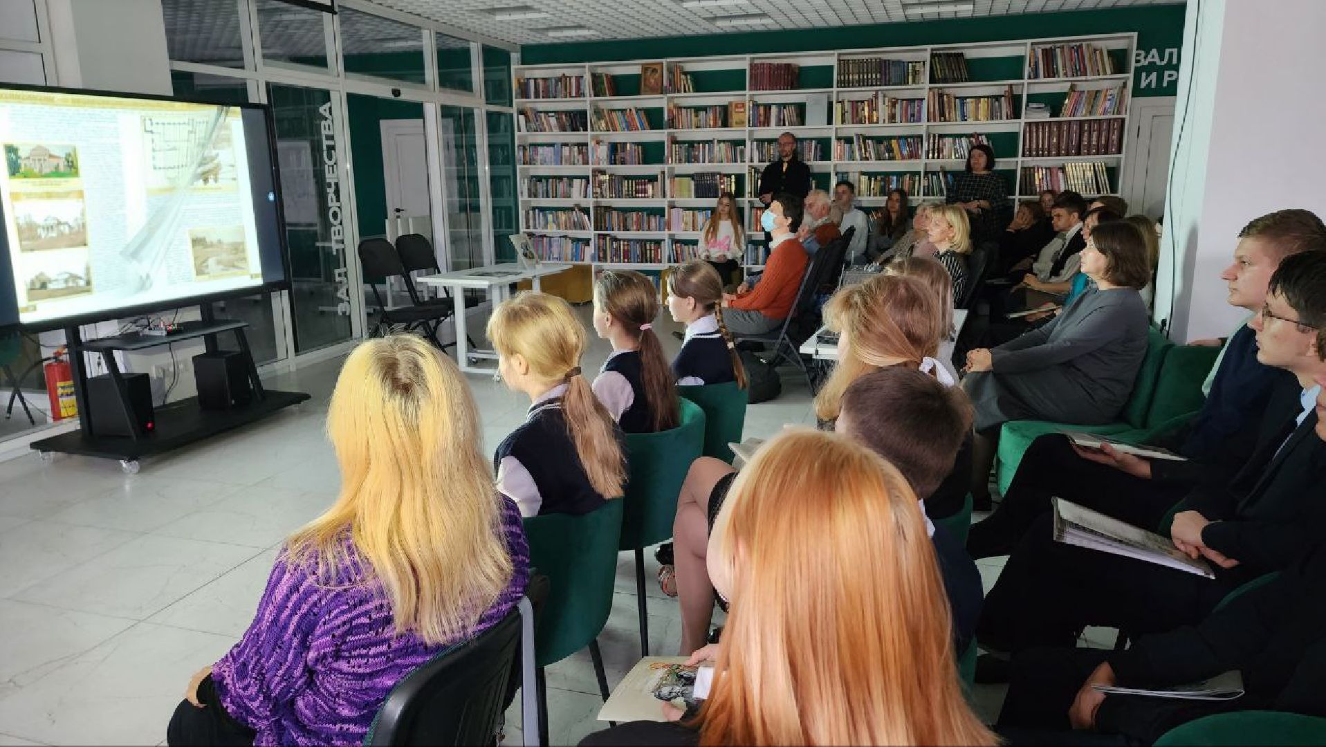 Дмитров, Васнецовы, Курочкины, Дмитровская центральная библиотека,