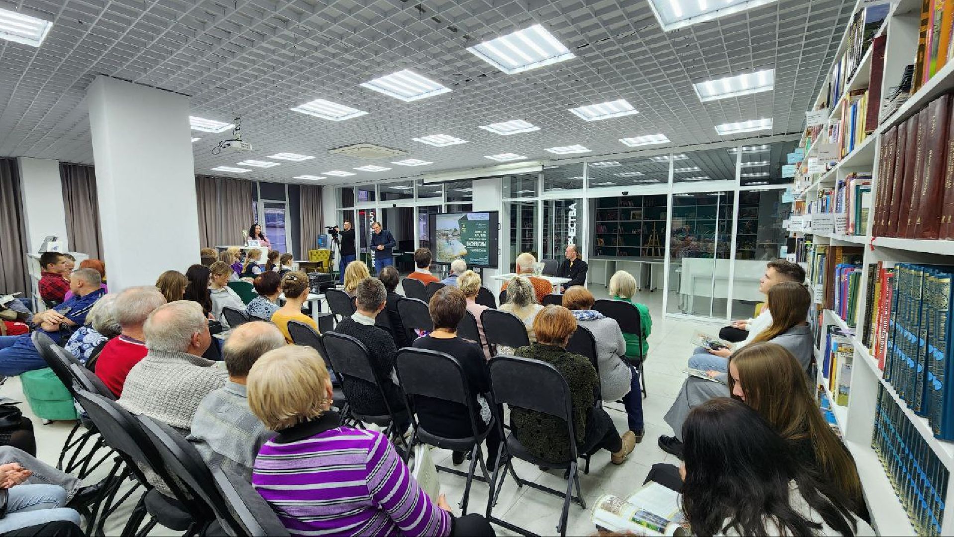 Дмитров, Васнецовы, Курочкины, Дмитровская центральная библиотека,