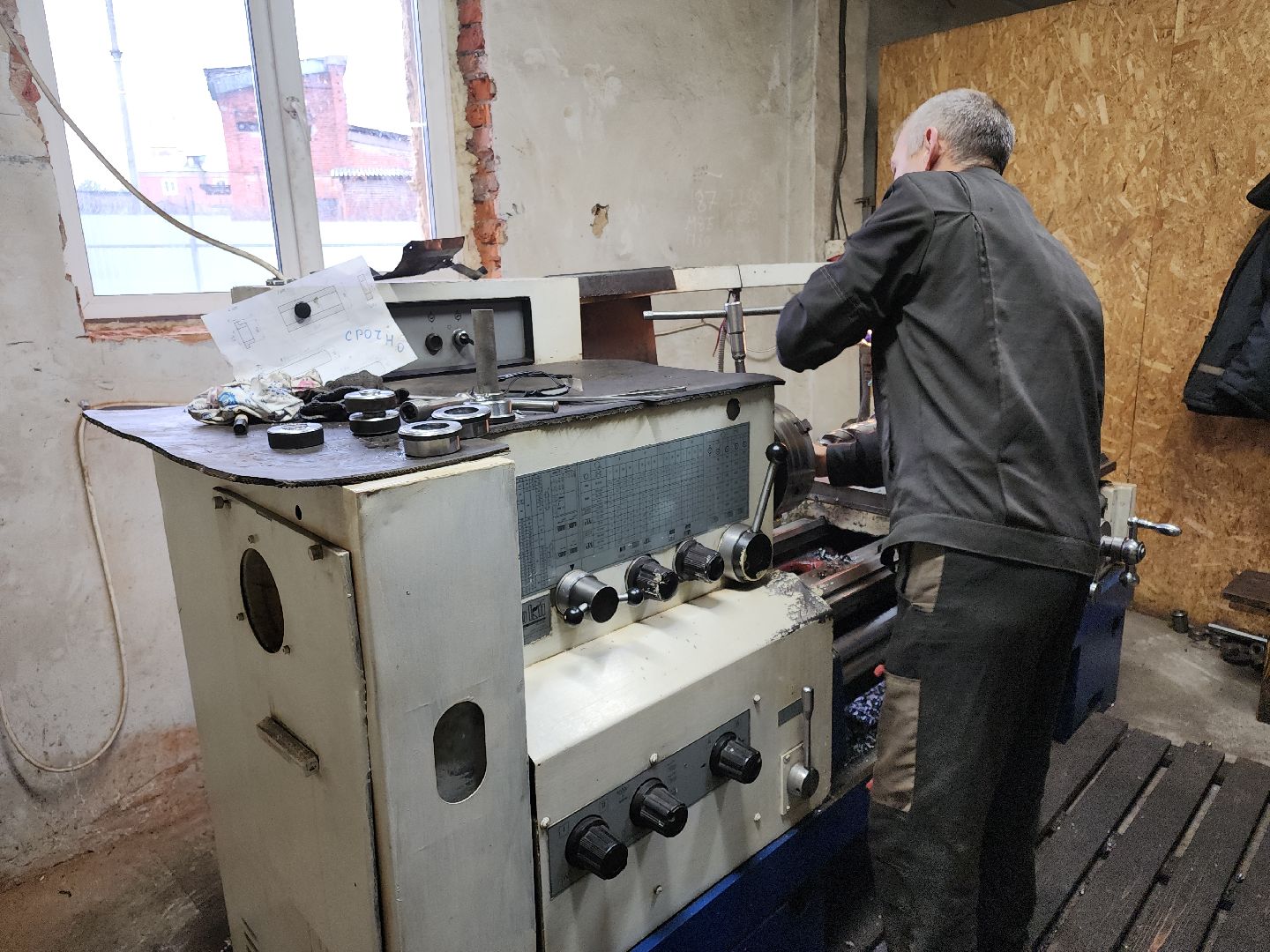 кашира, ст-техникс, производство, навесное оборудование, гидромолот, отвал, щетка,