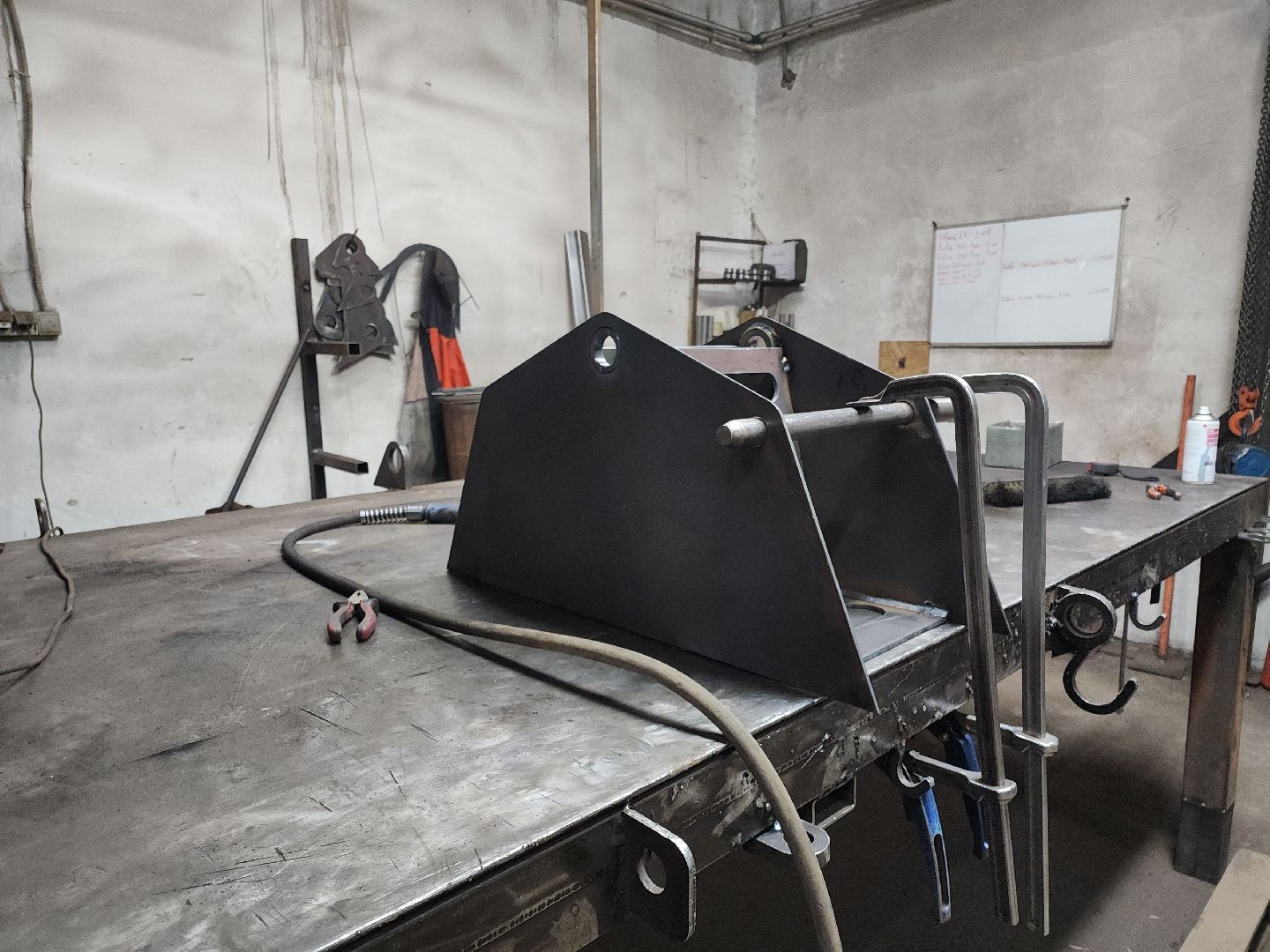 кашира, ст-техникс, производство, навесное оборудование, гидромолот, отвал, щетка,