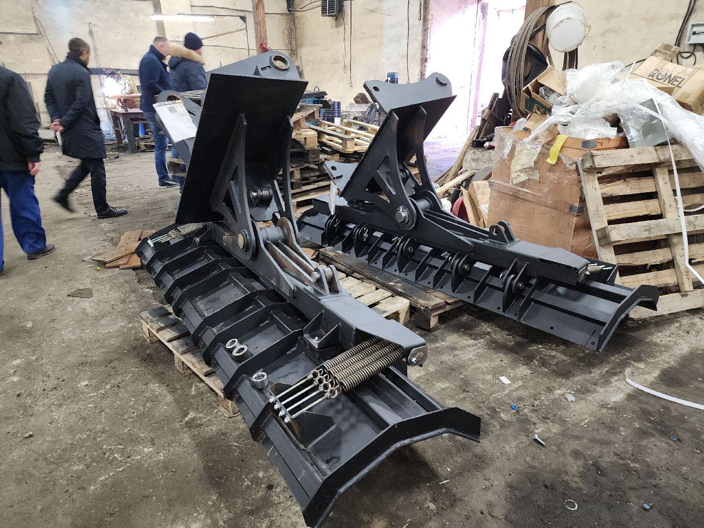 кашира, ст-техникс, производство, навесное оборудование, гидромолот, отвал, щетка,