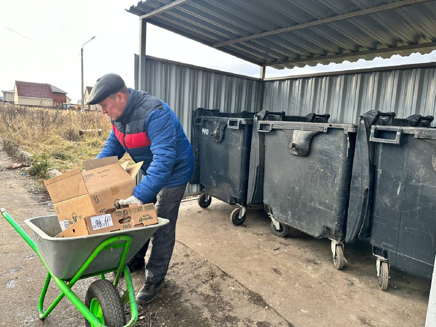 мусорные контейнеры, мусорные площадки, калининец,