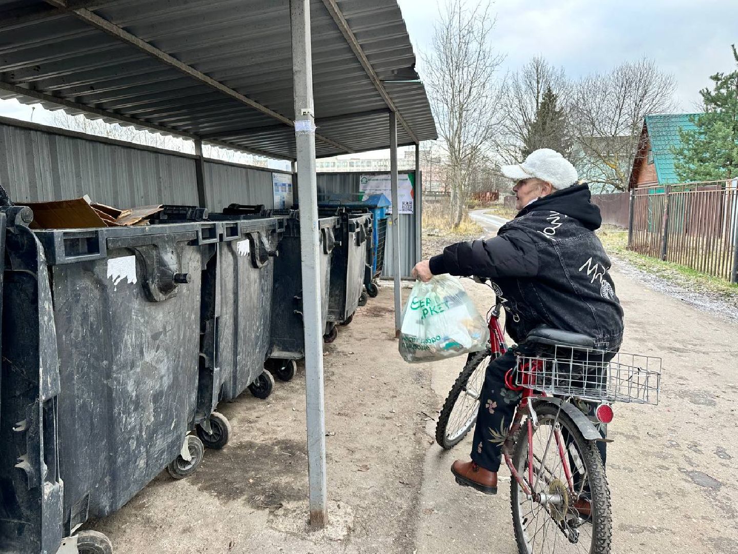 мусорные контейнеры, мусорные площадки, Апрелевка,