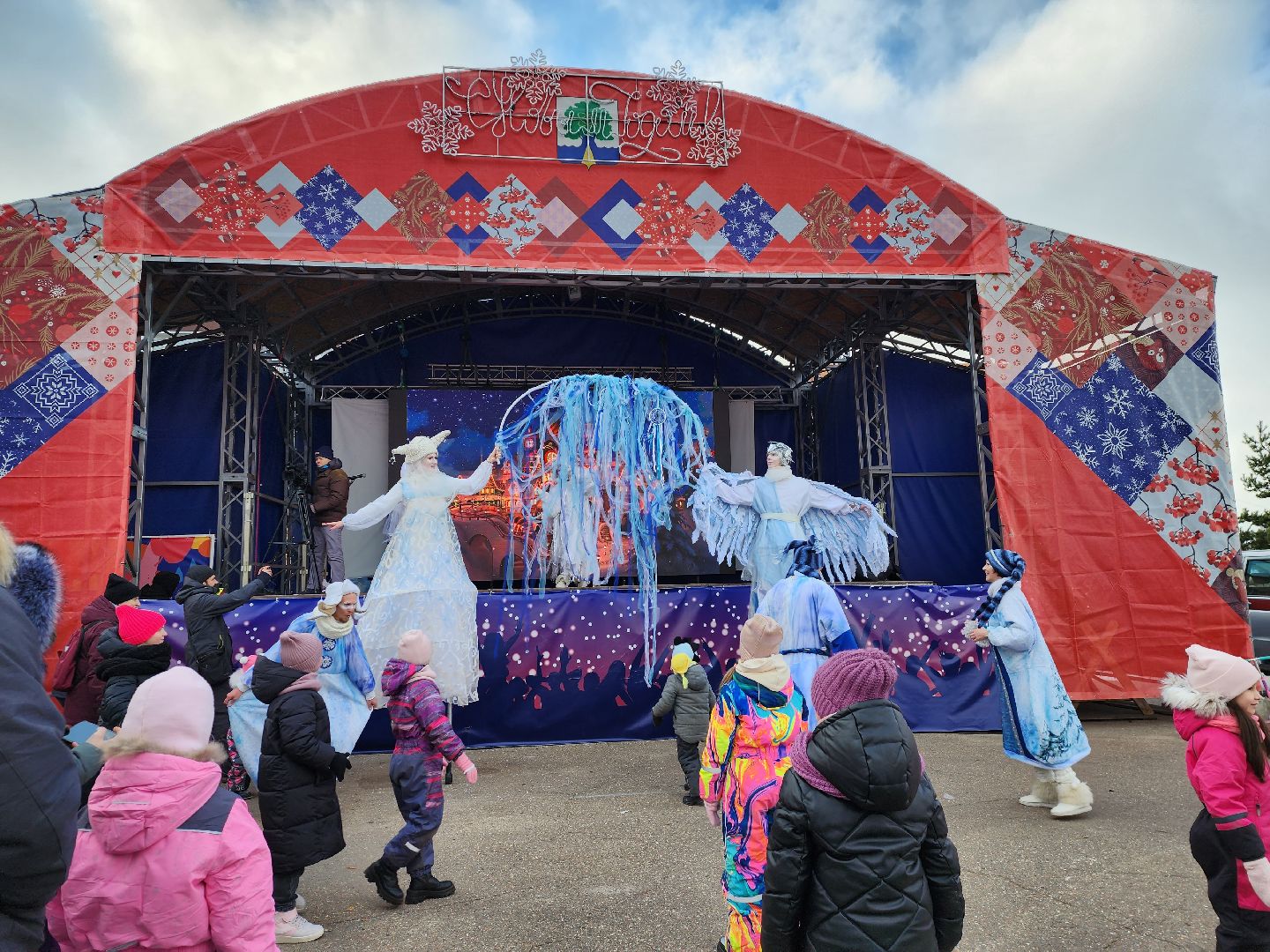 Праздник, дед мороз, парки подмосковья, зима в подмосковье, день рождения деда мороза, дети, Дубна,