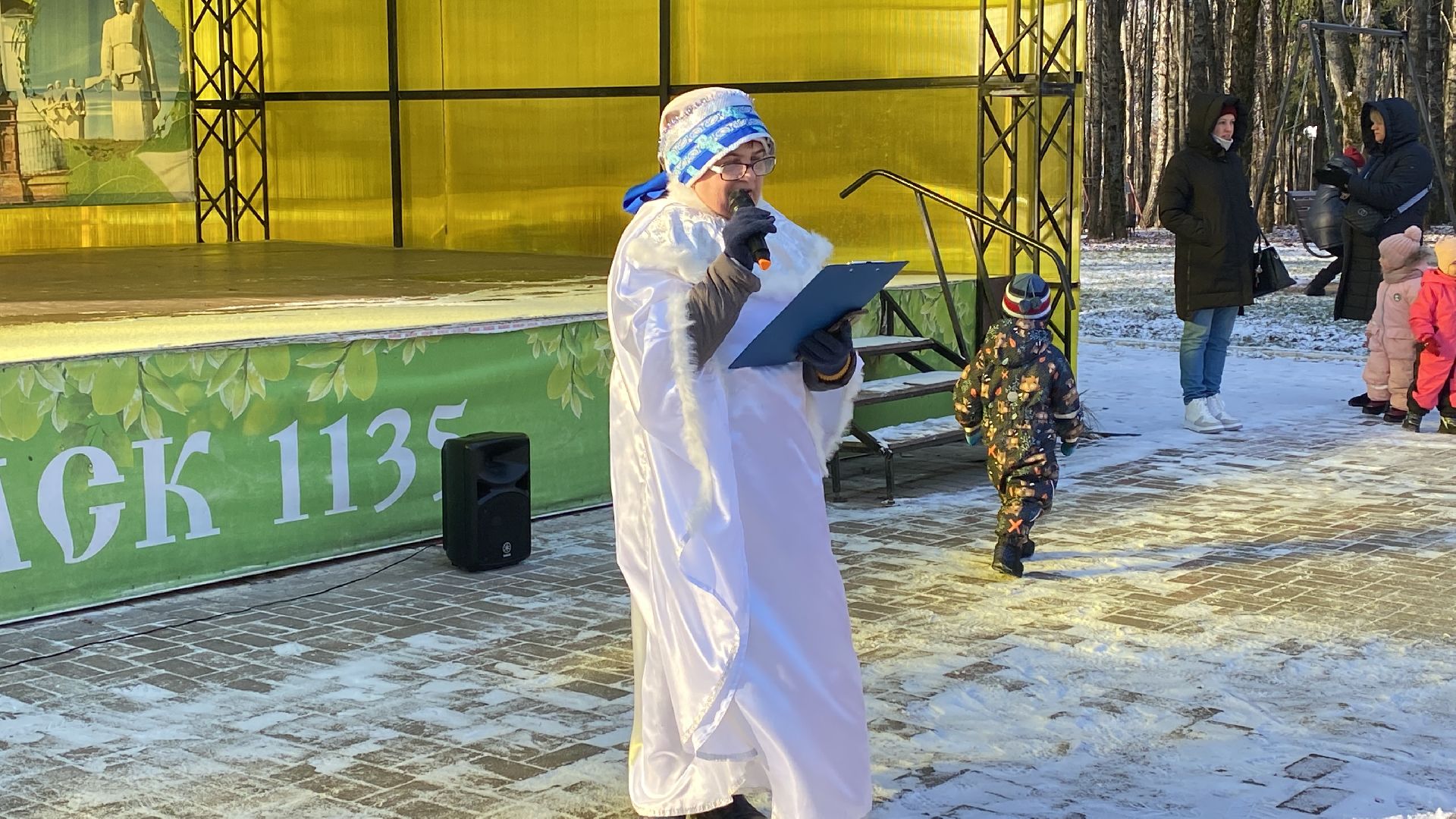 волоколамск, культура, культура подмосковья, дети, праздник, дед мороз, дедушка мороз,