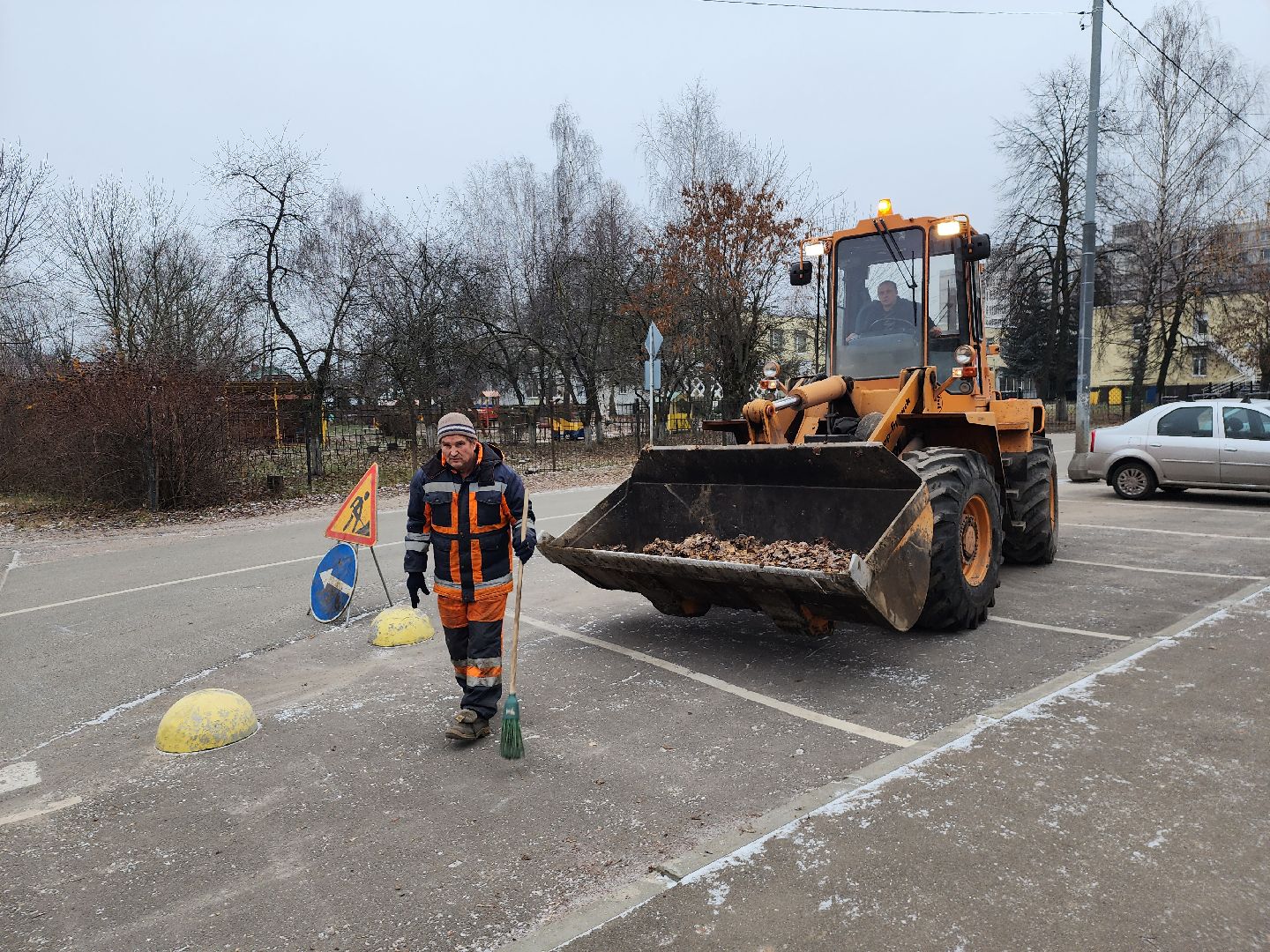 серпухов, дороги, уборка дорог, комбинат благоустройства, листва,