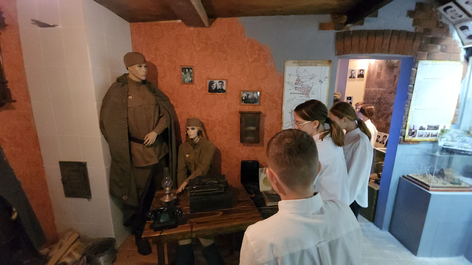 серпухов, подмосковье, история, школа 10 Серпухов, школьный музей,