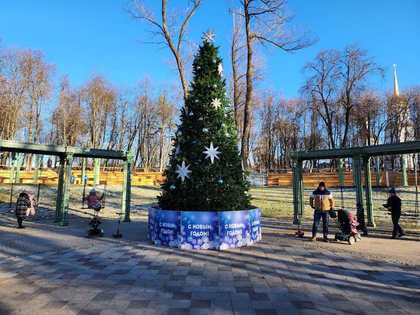 раменское, благоустройство, новогодняя ель в Раменском городском парке,