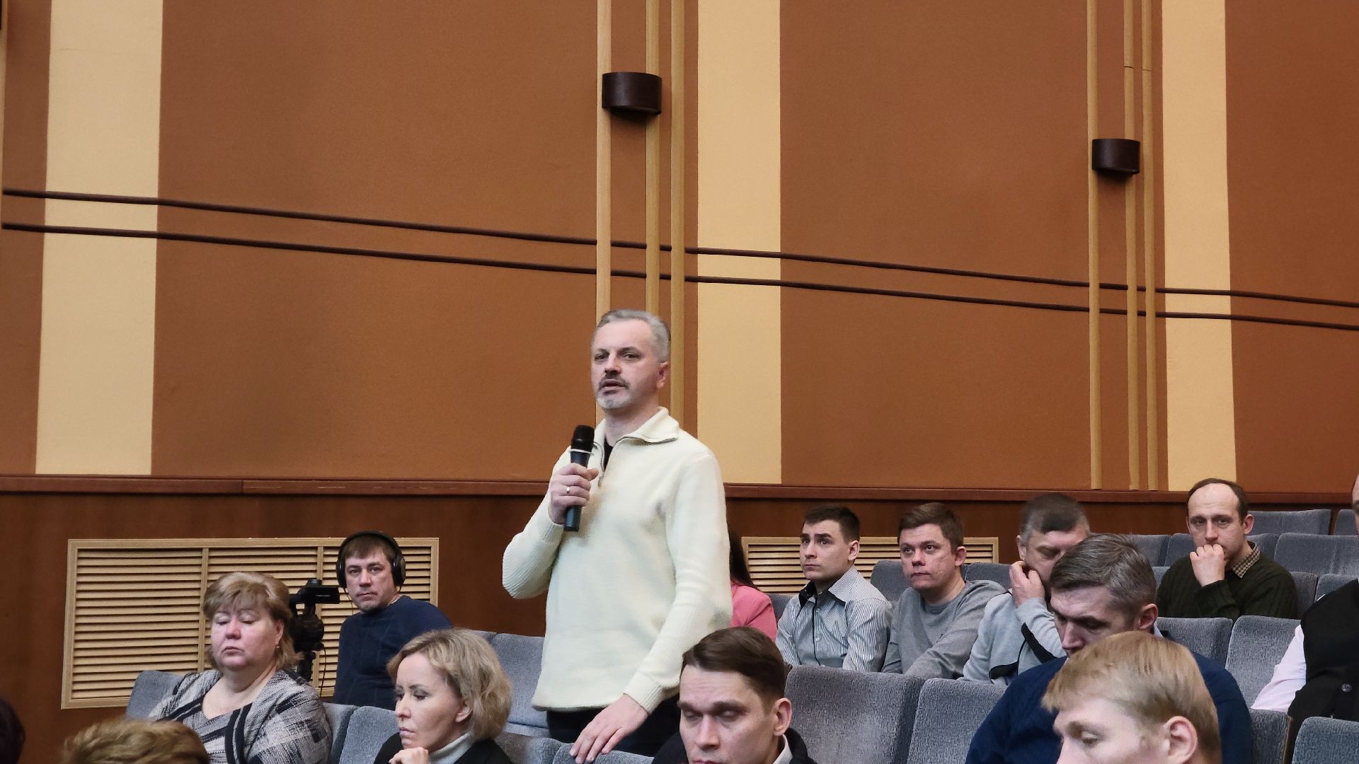 Красногорск, общество