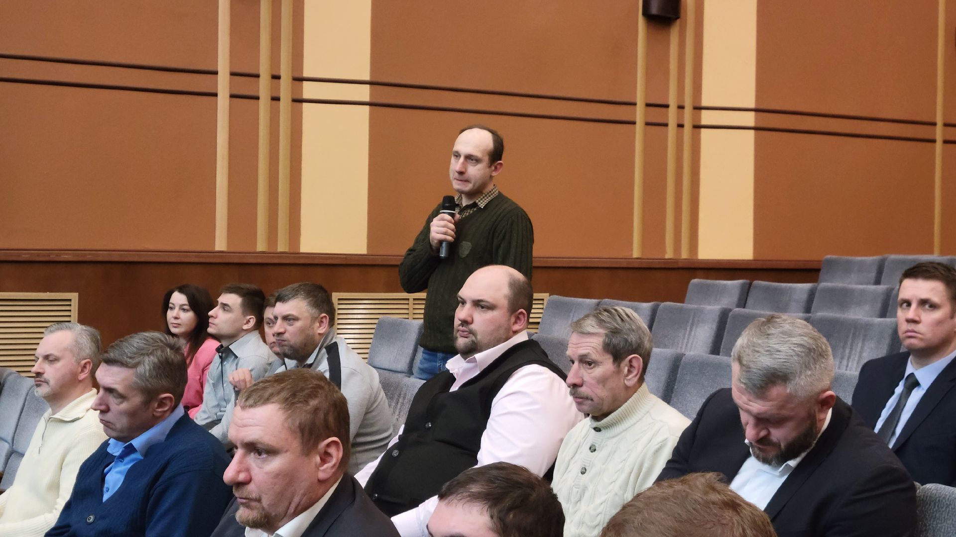 Красногорск, общество