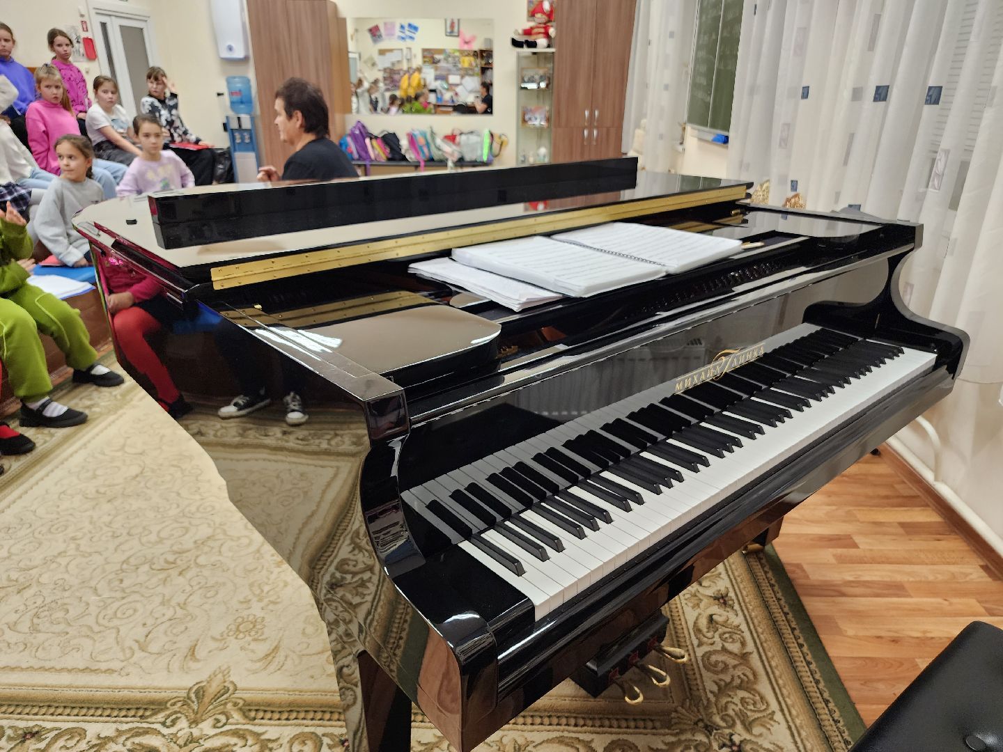 Школа, музыкальная школа, музыкальные инструменты, культура,