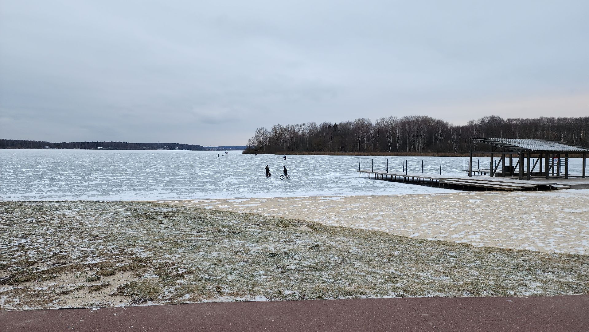 Солнечногорск, озеро Сенеж, спасатели, мособлпожспас, тонкий лед,