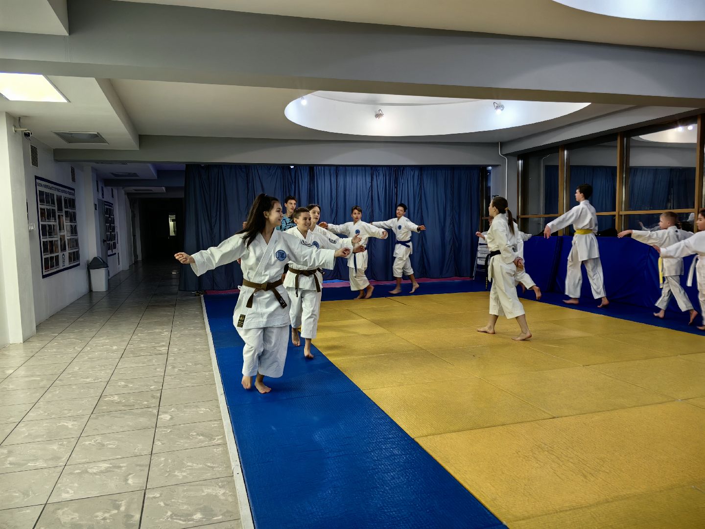 карате, Первенство мира, тренировки, черный пояс, мастер спорта,