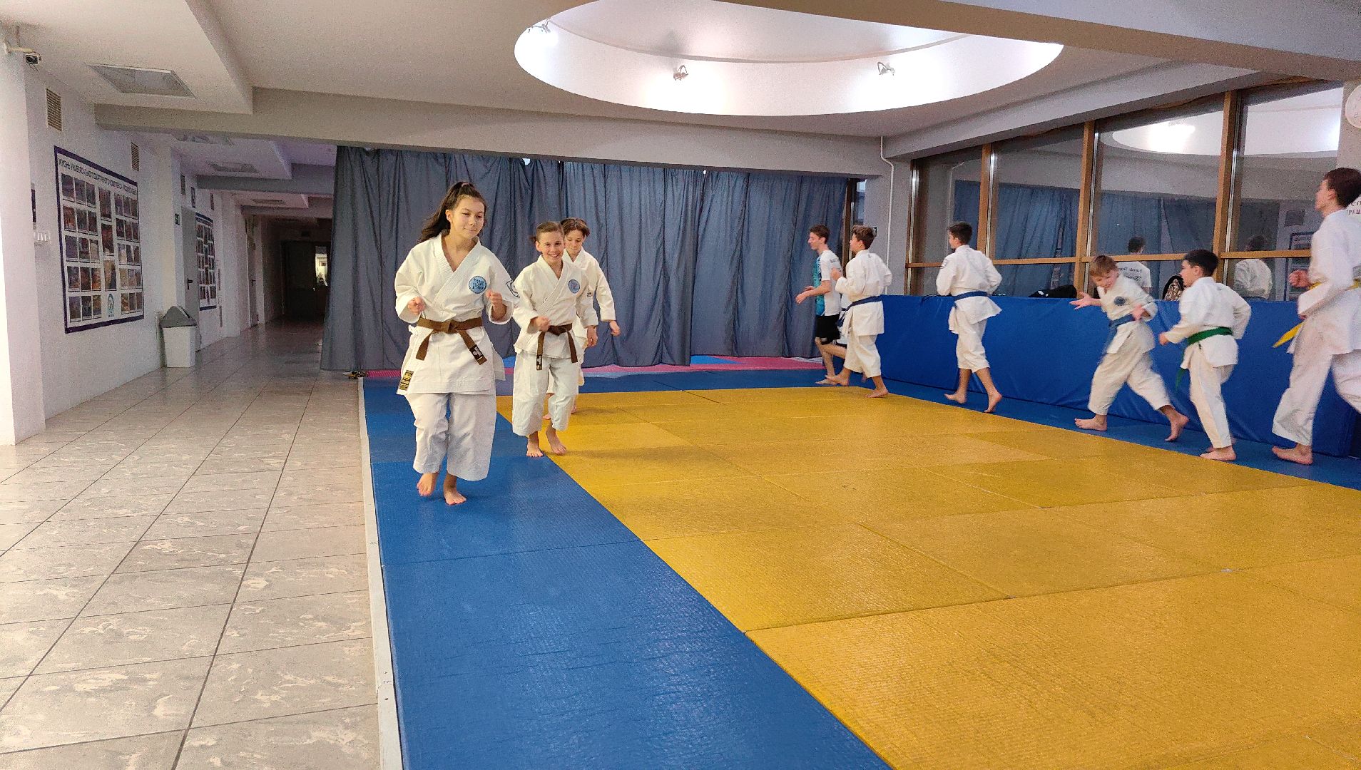 карате, Первенство мира, тренировки, черный пояс, мастер спорта,