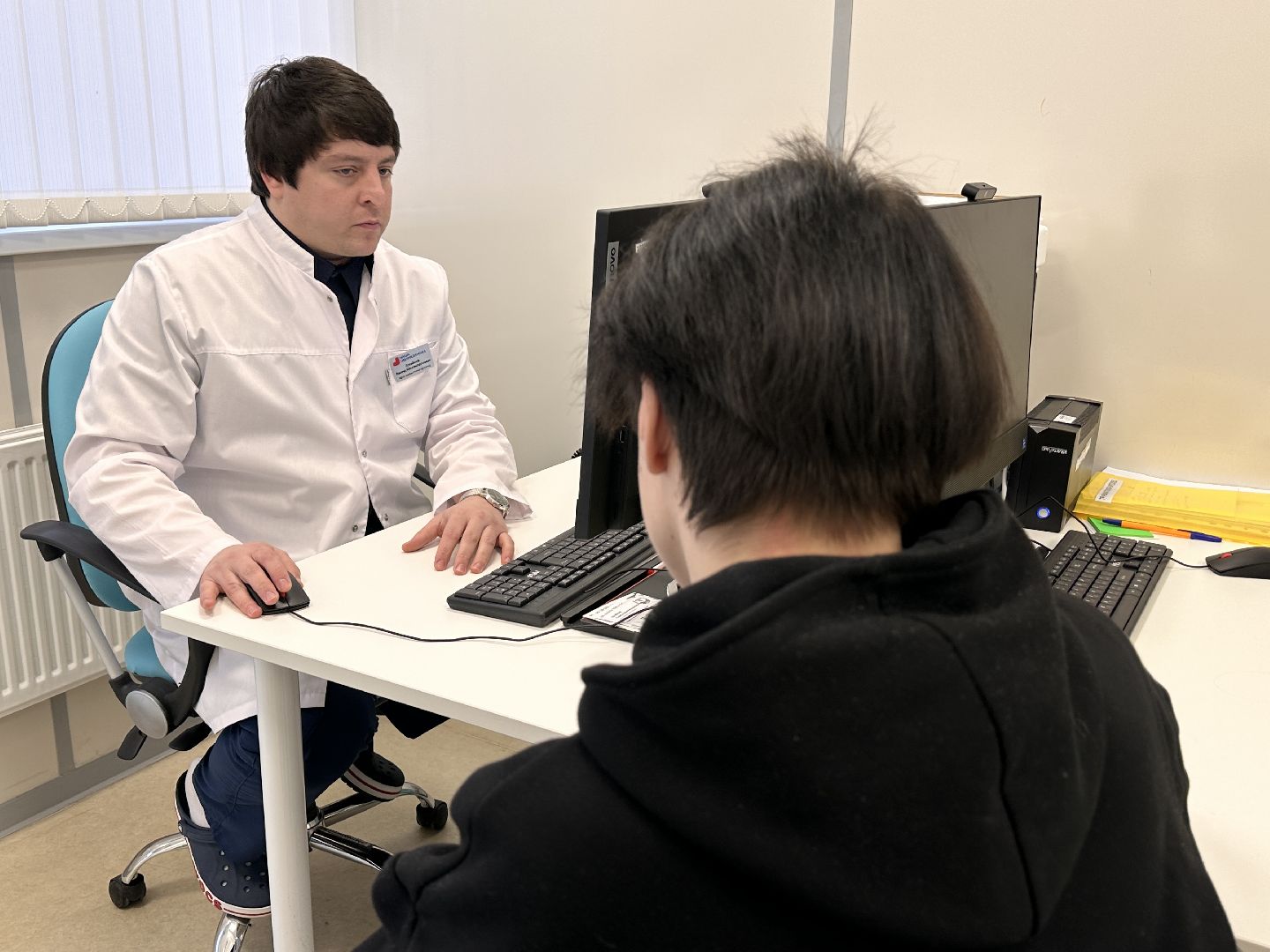 Поликлиника в Ромашково, Медицина, молодые врачи,