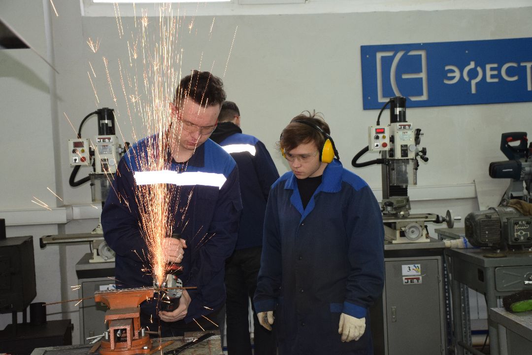 Павловский Посад, общество