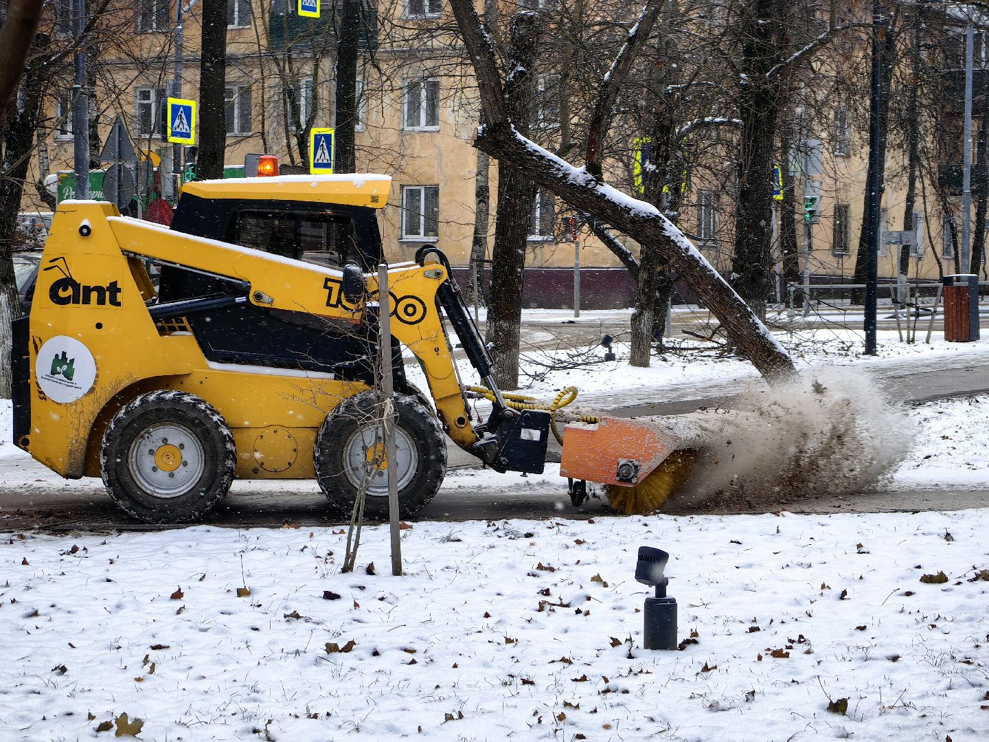снег, уборка, коммунальные службы, тракторы, техника,